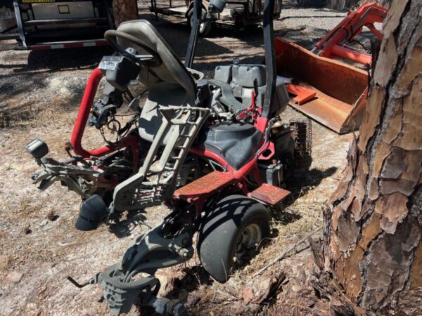 2015 Triplex Mowers for Parts or $5,000 for all four machines - Image 6