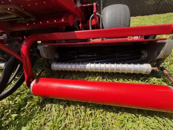 2017 Toro Greensmaster 3150 Greens Mower - Image 14