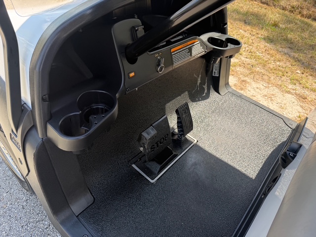 2023 Club Car Tempo Connect Electric ERIC 2 - Image 9