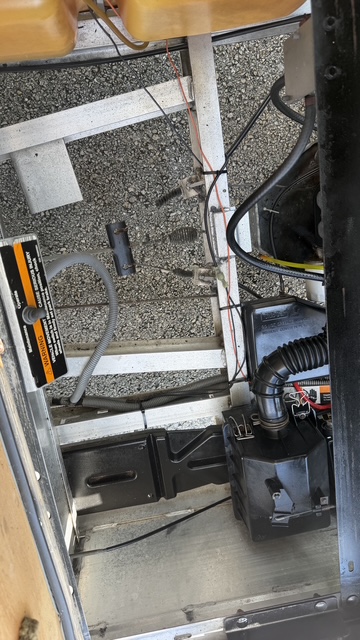 2010 Club Car Carryall 2 - Image 31