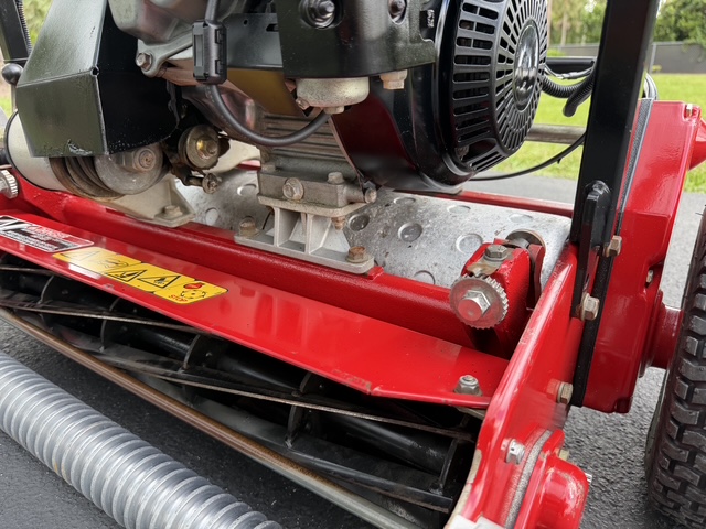 2018 Toro Greensmaster 1600 Model 04056 - Image 18